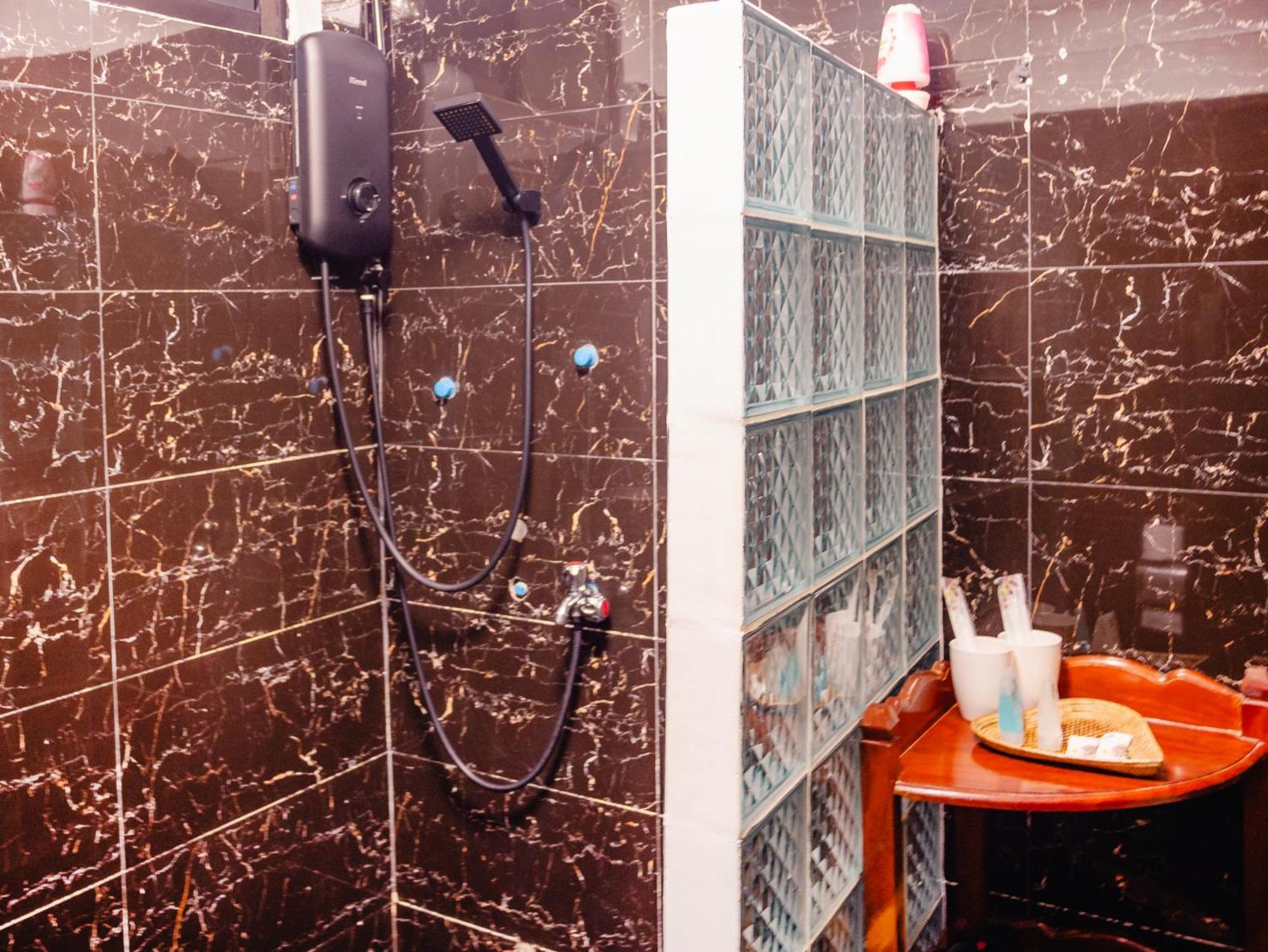 Double Room Private Bathroom